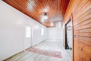 100 E Lyle St, Milford, IL 60953 - Photo 30