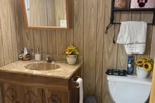 14240 S Manistee Ave, Burnham, IL 60633 - Photo 18