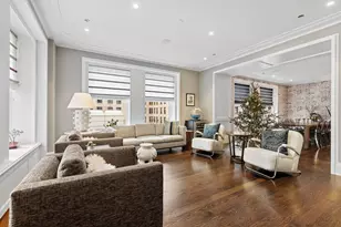 159 E Walton Pl, Chicago, IL 60611 - Photo 4