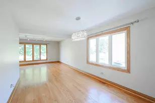 7549 Banks St, Justice, IL 60458 - Photo 8