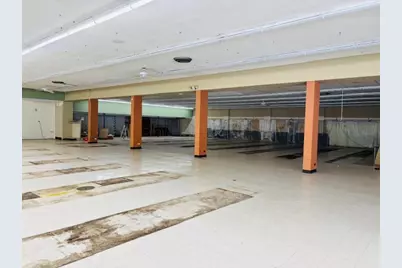 239 N Genesee Street, Waukegan, IL 60085 - Photo 6