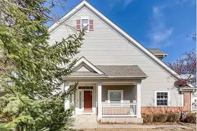 800 Linden Circle, Hoffman Estates, IL 60169 - Photo 2