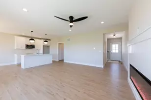 3309 Palmer Dr, Champaign, IL 61822 - Photo 6