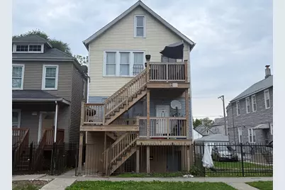 8822 S Exchange Avenue, Chicago, IL 60617 - Photo 1