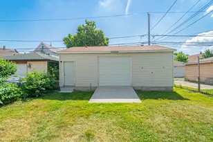 10439 S Ave M, Chicago, IL 60617 - Photo 26