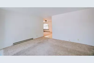 100 W Herron Court, Watseka, IL 60970 - Photo 8