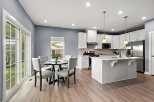 2019 Royalglen Dr, New Lenox, IL 60451 - Photo 12