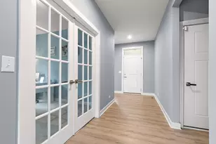 2019 Royalglen Dr, New Lenox, IL 60451 - Photo 4