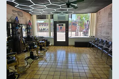 5533 N Milwaukee Avenue, Chicago, IL 60630 - Photo 2