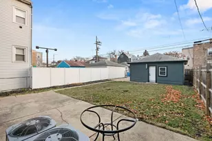 5155 W Roscoe St, Chicago, IL 60641 - Photo 32