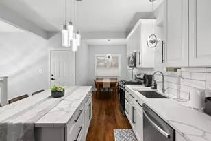 5155 W Roscoe St, Chicago, IL 60641 - Photo 12