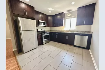 899 Carl Avenue, Elgin, IL 60120 - Photo 4