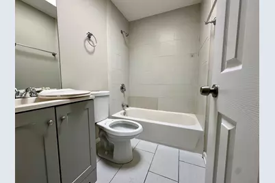 899 Carl Avenue, Elgin, IL 60120 - Photo 8