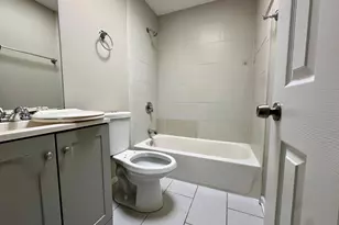 899 Carl Ave, Elgin, IL 60120 - Photo 8