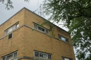 2012 W 111th St, Chicago, IL 60643 - Photo 2