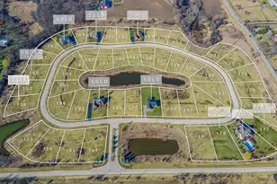 10625 Red Leaf Cir, Lakewood, IL 60014 - Photo 6