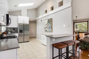 2101 Valley Lo Ln, Glenview, IL 60025 - Photo 8