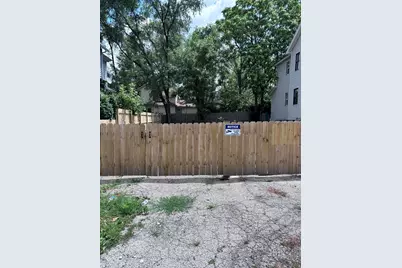 320 N Hickory Street, Joliet, IL 60435 - Photo 1