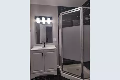 11531 S Perry Avenue, Chicago, IL 60628 - Photo 8