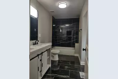 11531 S Perry Avenue, Chicago, IL 60628 - Photo 6