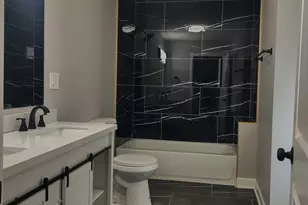 11531 S Perry Ave, Chicago, IL 60628 - Photo 6