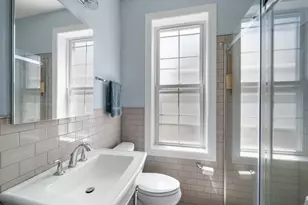 1424 E 58th St, Chicago, IL 60637 - Photo 14