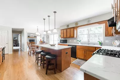 102 Quinlan Avenue, Dekalb, IL 60115 - Photo 16