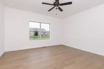 1922 Dunraven Road, Bloomington, IL 61704 - Photo 26