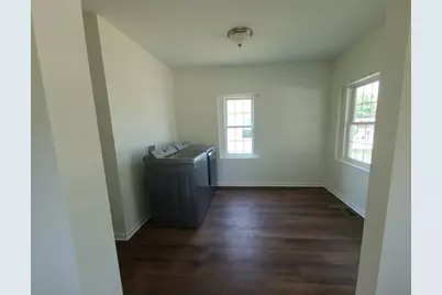 1902 W 1st Street, Dixon, IL 61021 - Photo 8