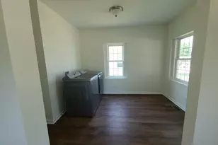 1902 W 1st St, Dixon, IL 61021 - Photo 8