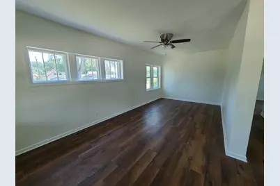 1902 W 1st Street, Dixon, IL 61021 - Photo 6
