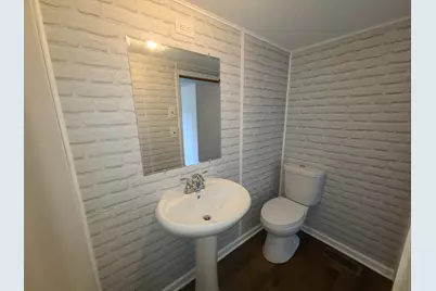 1902 W 1st Street, Dixon, IL 61021 - Photo 26