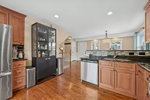 180 1st St, Crystal Lake, IL 60014 - Photo 6