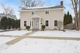 180 1st St, Crystal Lake, IL 60014 - Photo 1