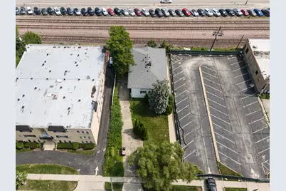 1330 Webford Avenue, Des Plaines, IL 60016 - Photo 18