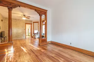 10747 S Avenue H, Chicago, IL 60617 - Photo 6