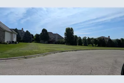 905 Tivoli Drive, Rockford, IL 61107 - Photo 2