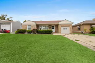 251 W 10th St, Chicago Heights, IL 60411 - Photo 1