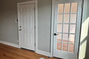 1304 S 50th Ave, Cicero, IL 60804 - Photo 12