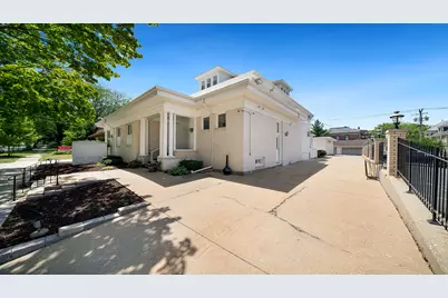 213 Crawford Avenue, Dixon, IL 61021 - Photo 16