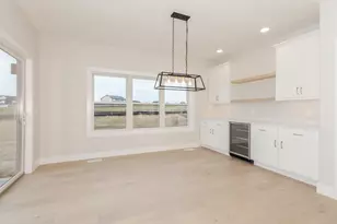 1009 Mount Carmel Rd, Bloomington, IL 61705 - Photo 6