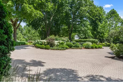 740 W State Street, Sycamore, IL 60178 - Photo 8