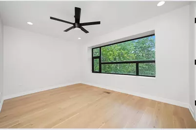 3027 N Elbridge Avenue, Chicago, IL 60618 - Photo 12