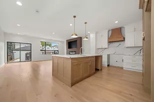 3027 N Elbridge Ave, Chicago, IL 60618 - Photo 4