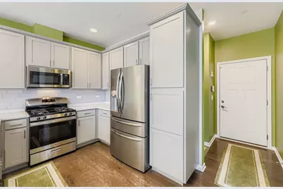 3222 N Heritage Lane, Arlington Heights, IL 60004 - Photo 8