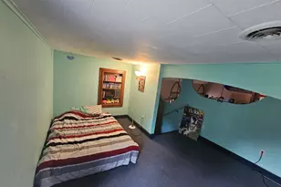 101 E Grove St, Pontiac, IL 61764 - Photo 24