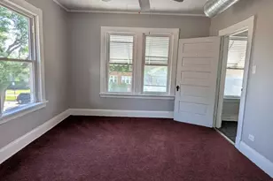 8817 S Elizabeth St, Chicago, IL 60620 - Photo 8