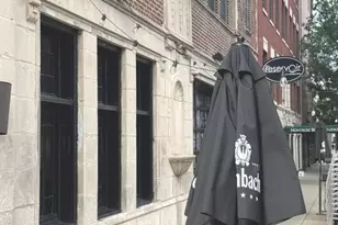 844 W Montrose Ave, Chicago, IL 60613 - Photo 1