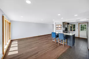 275 Frederick Dr, Chicago Heights, IL 60411 - Photo 6