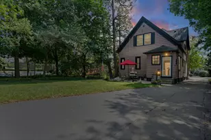610 W Main St, West Dundee, IL 60118 - Photo 2